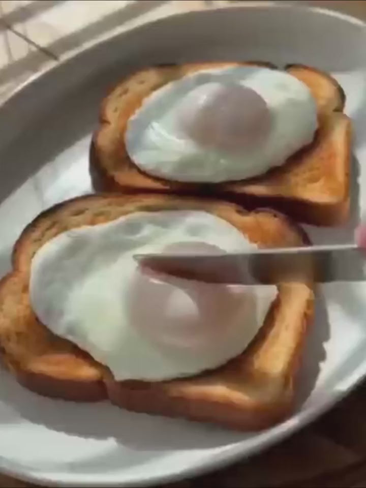 Microwave Egg Poacher – Perfect Poached Eggs in 2 Minutes